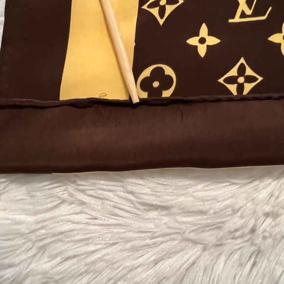Authentic Vintage Louis Vuitton Large Monogram Silk Scarf - Picture 11 of 15